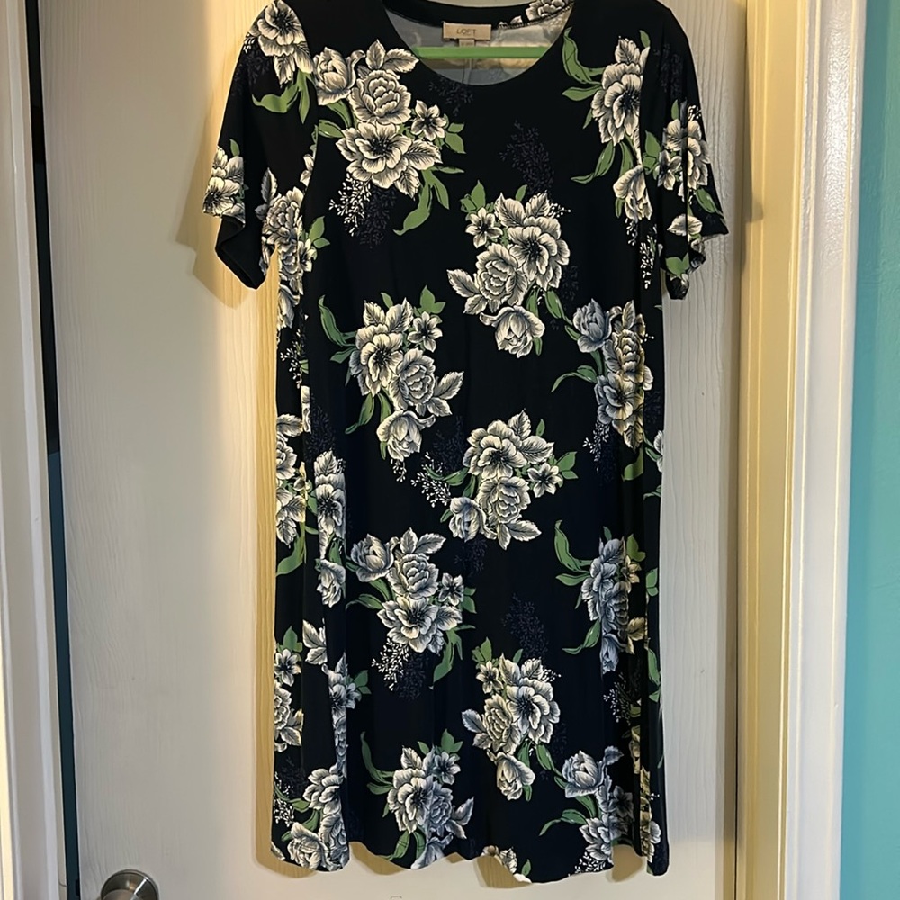 LOFT navy blue short sleeve dress